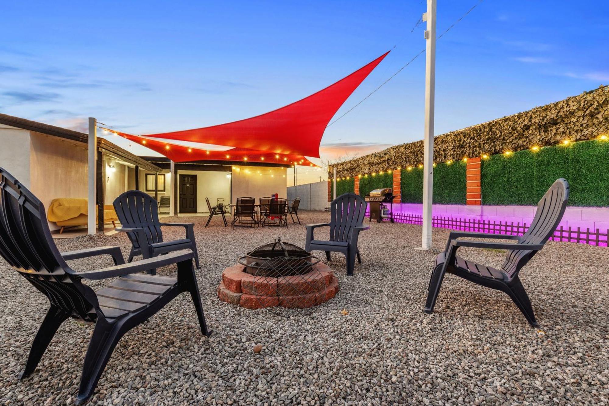 Phoenix Retreat - Studio With King Bed - 10 Min From Airp - Unit C Dış mekan fotoğraf