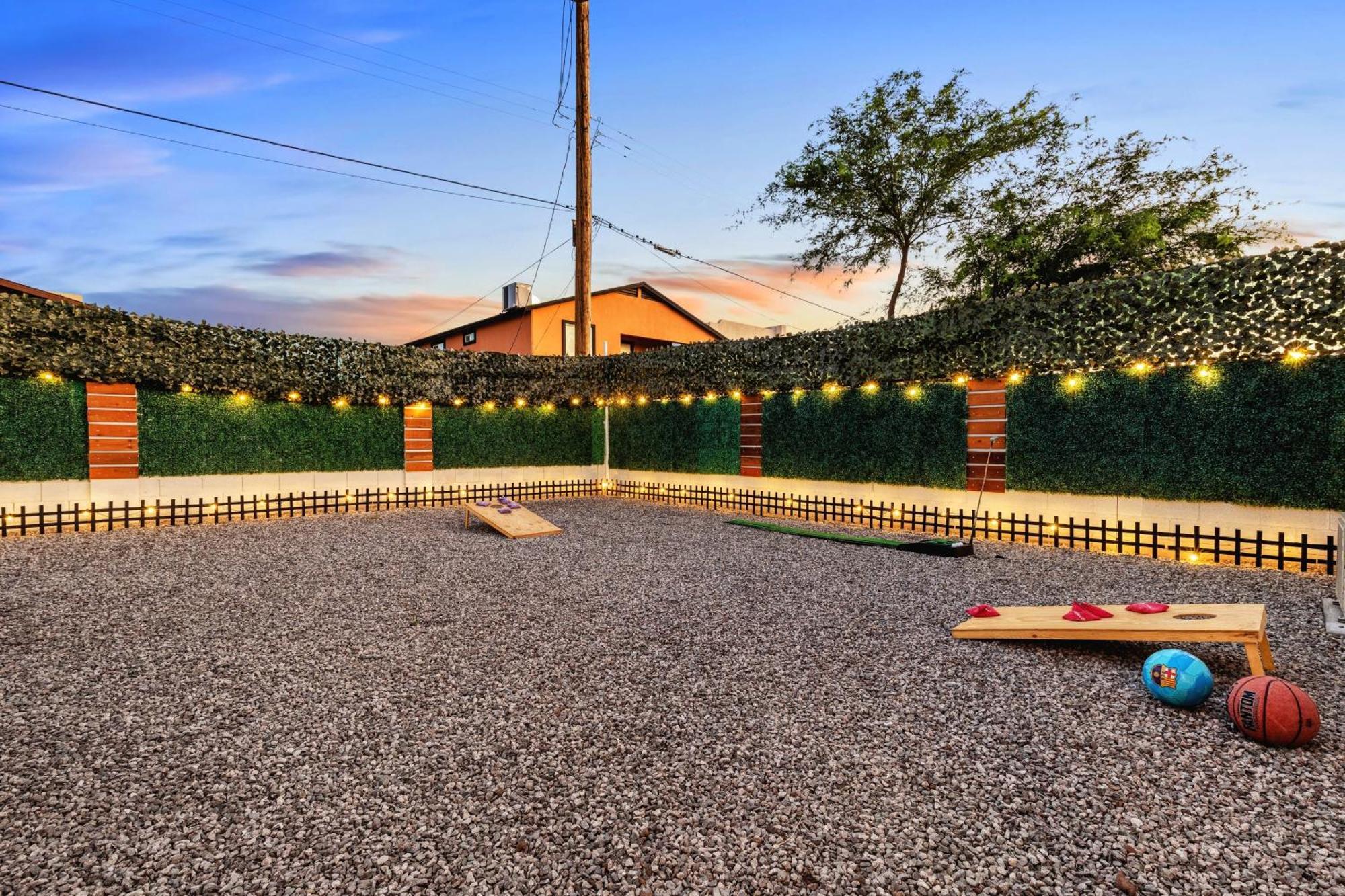Phoenix Retreat - Studio With King Bed - 10 Min From Airp - Unit C Dış mekan fotoğraf